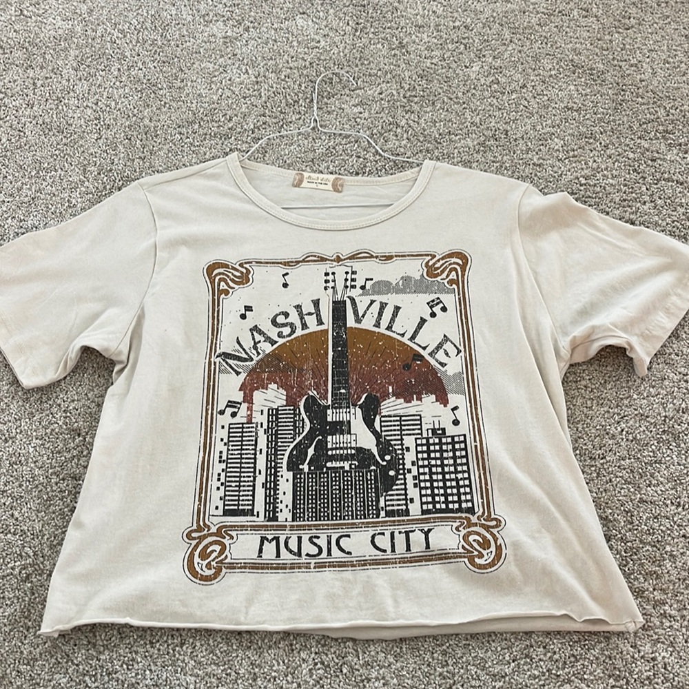 Nashville graphic tee